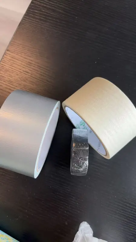 Tez-tez istifadə olunan öz-özünə yapışan materiallar və onların xüsusiyyətləri